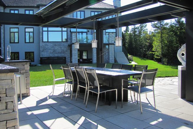 Paysagiste aménagement Sherbrooke 2019 Chic coin repas pergola jardin moderne 4