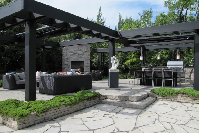 Paysagiste aménagement Sherbrooke 2019 Chic cuisine extérieure foyer moderne sculpture 3