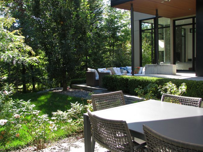 Paysagiste aménagement Sherbrooke Brise d'été coin détente maison moderne 6